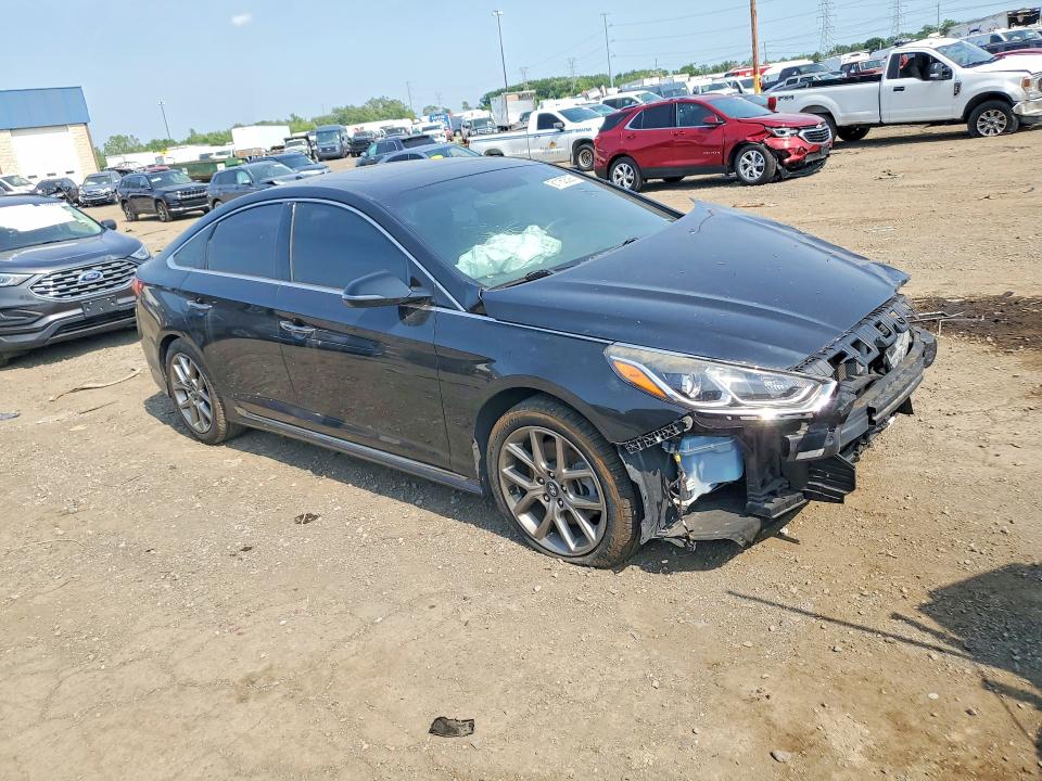 Продажа на аукционе авто 2018 Hyundai Sonata, vin: 5NPE34AB3JH611035, номер лота: 61160526