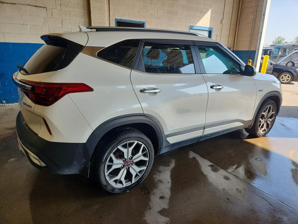 59720276 :رقم المزاد ، KNDETCA20M7166191 vin ، 2021 Kia Seltos مزاد بيع