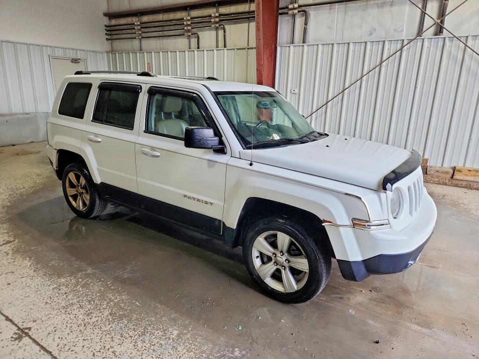 60182566 :رقم المزاد ، 1C4NJRCB6ED626057 vin ، 2014 Jeep Patriot مزاد بيع