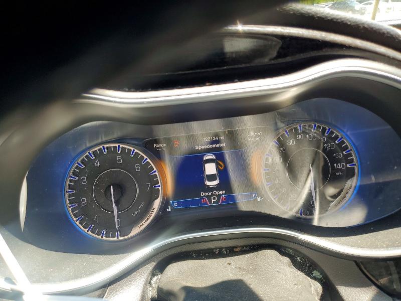 2015 Chrysler 200 მანქანა იყიდება აუქციონზე, vin: 1C3CCCCG0FN519435, აუქციონის ნომერი: 61704836