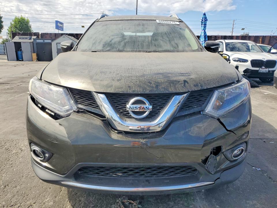 60886276 :رقم المزاد ، 5N1AT2MT7FC802043 vin ، 2015 Nissan Rogue مزاد بيع