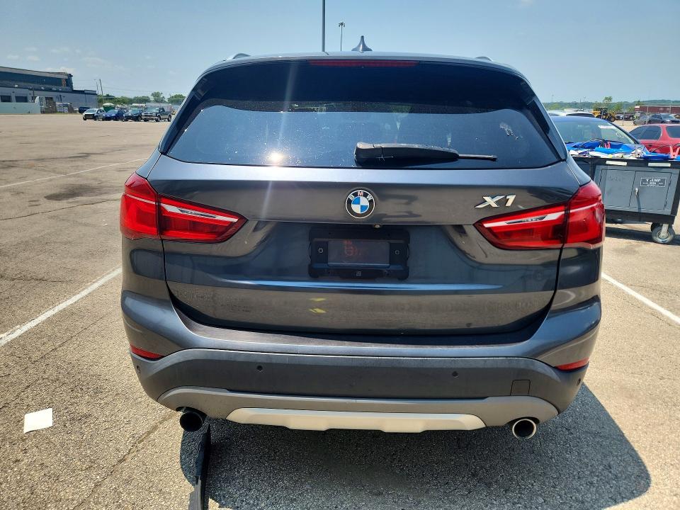 61143726 :رقم المزاد ، WBXHT3C30J5K25396 vin ، 2018 Bmw X1 مزاد بيع