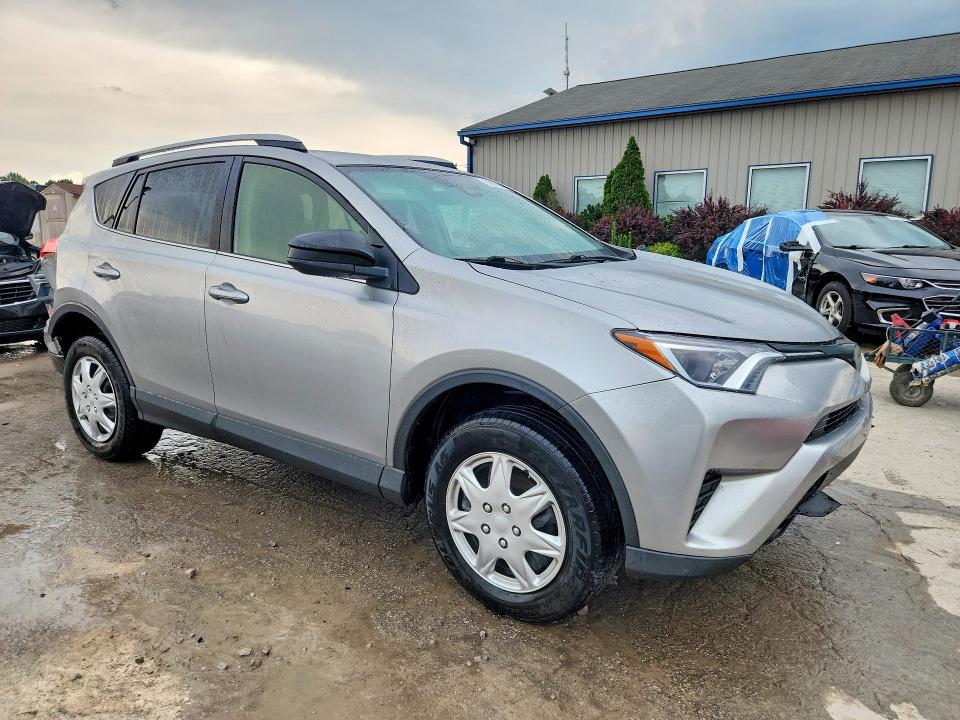 Продажа на аукционе авто 2018 Toyota Rav4, vin: JTMZFREV3JJ166717, номер лота: 59870586