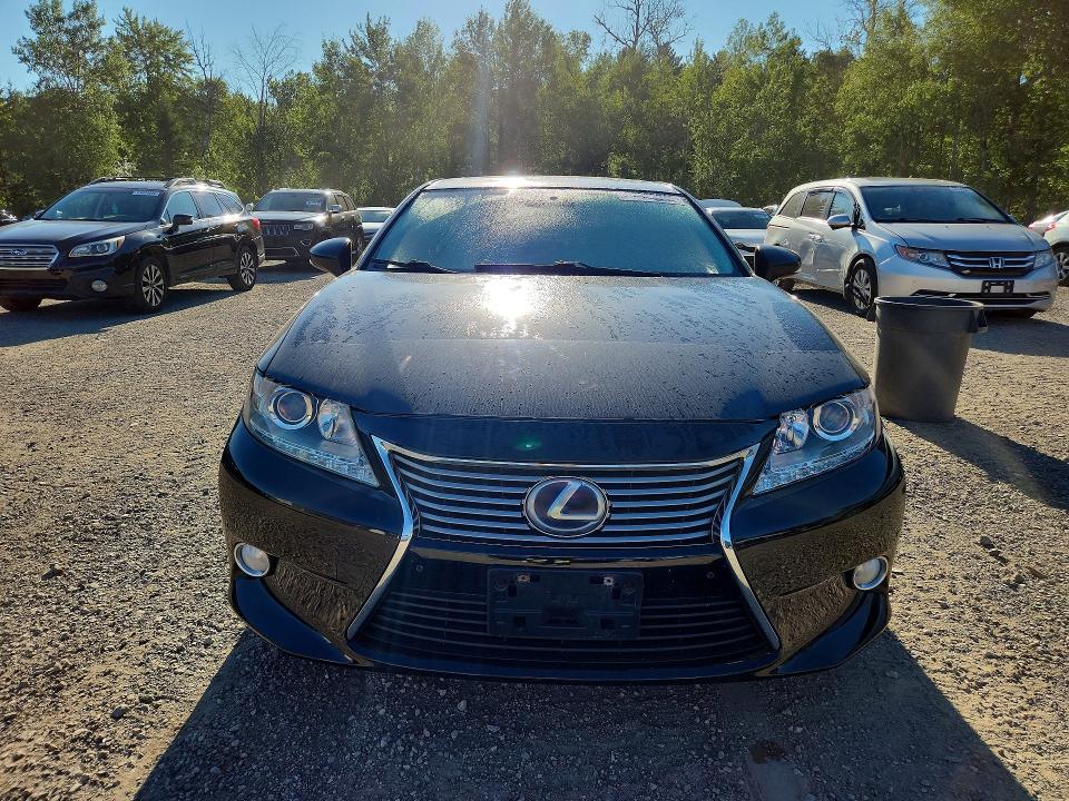 2013 Lexus Es მანქანა იყიდება აუქციონზე, vin: JTHBW1GG8D2017590, აუქციონის ნომერი: 62953346