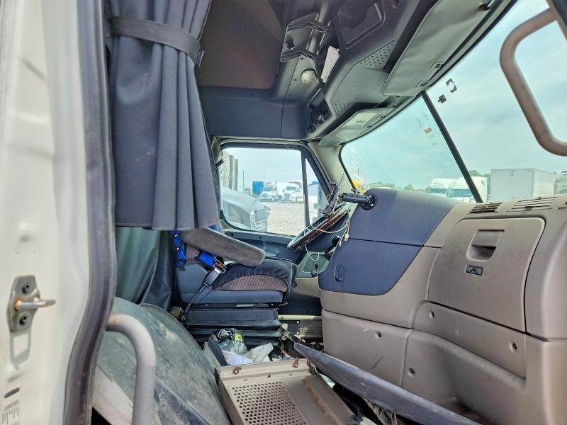 2018 Freightliner Cascadia 125 მანქანა იყიდება აუქციონზე, vin: 3AKJGLDR1JSJL1686, აუქციონის ნომერი: 56465336