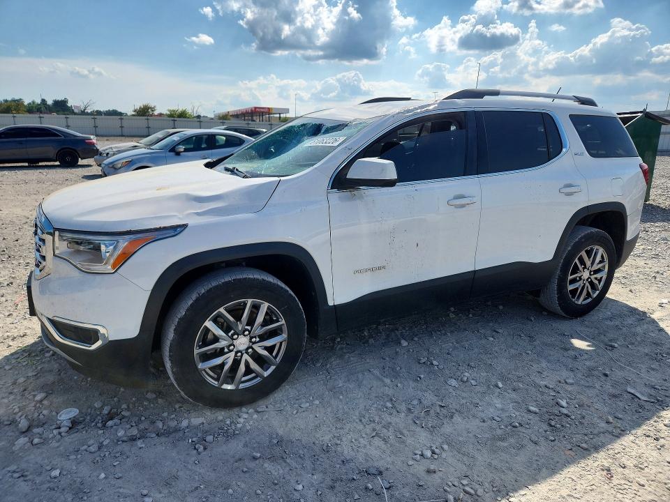 61063226 :رقم المزاد ، 1GKKNLLA7HZ245129 vin ، 2017 Gmc Acadia مزاد بيع