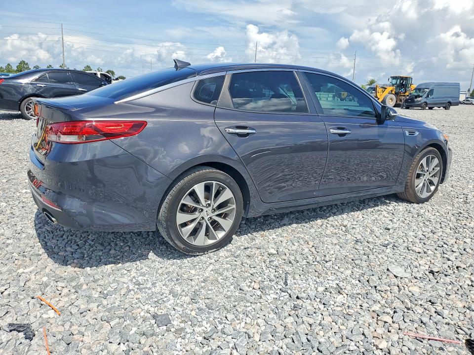 2018 Kia Optima მანქანა იყიდება აუქციონზე, vin: 5XXGT4L37JG253514, აუქციონის ნომერი: 59905986