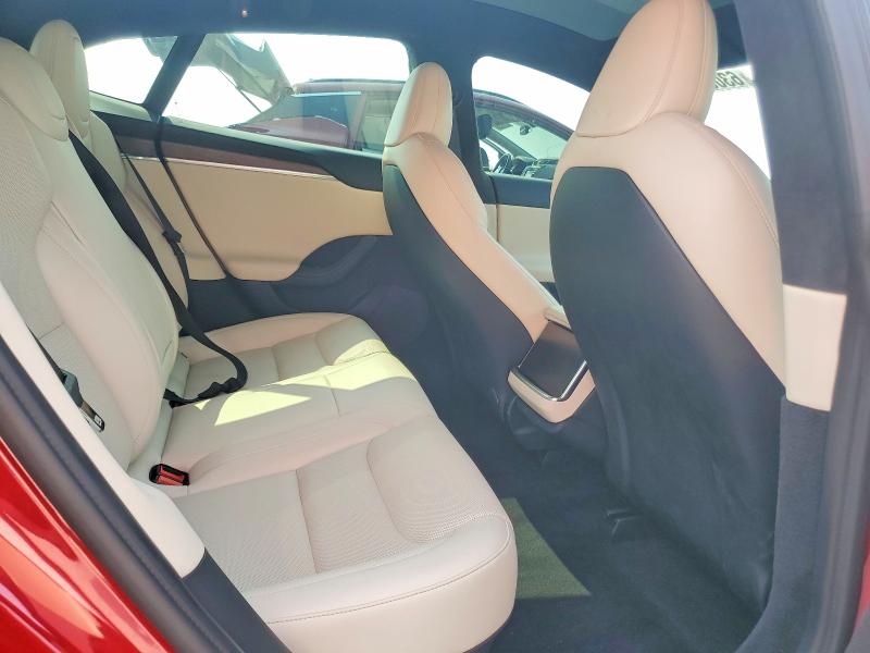 63051176 :رقم المزاد ، 5YJSA1E50NF487290 vin ، 2022 Tesla Model S مزاد بيع