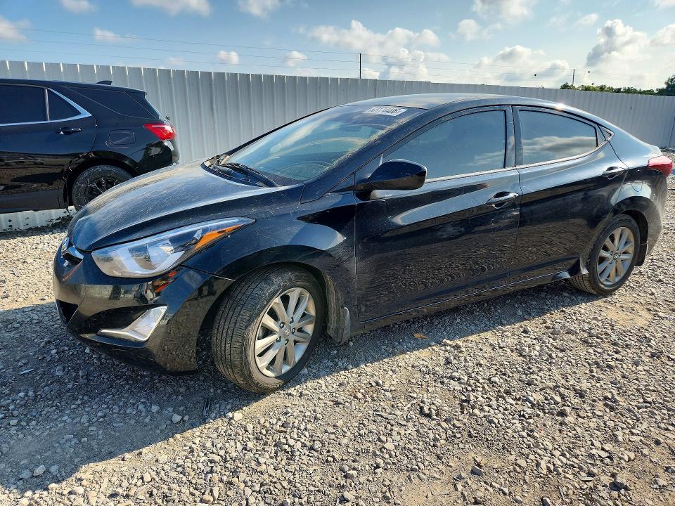 63174406 :رقم المزاد ، KMHDH4AE9FU302928 vin ، 2015 Hyundai Elantra مزاد بيع