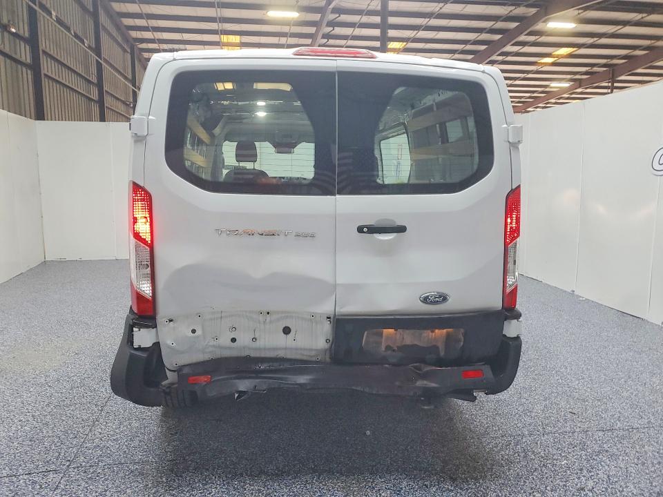 60377886 :رقم المزاد ، 1FTBR1Y87PKA85772 vin ، 2023 Ford Transit مزاد بيع
