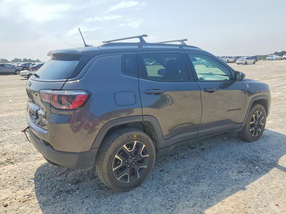 62449446 :رقم المزاد ، 3C4NJDDB4KT799941 vin ، 2019 Jeep Compass مزاد بيع