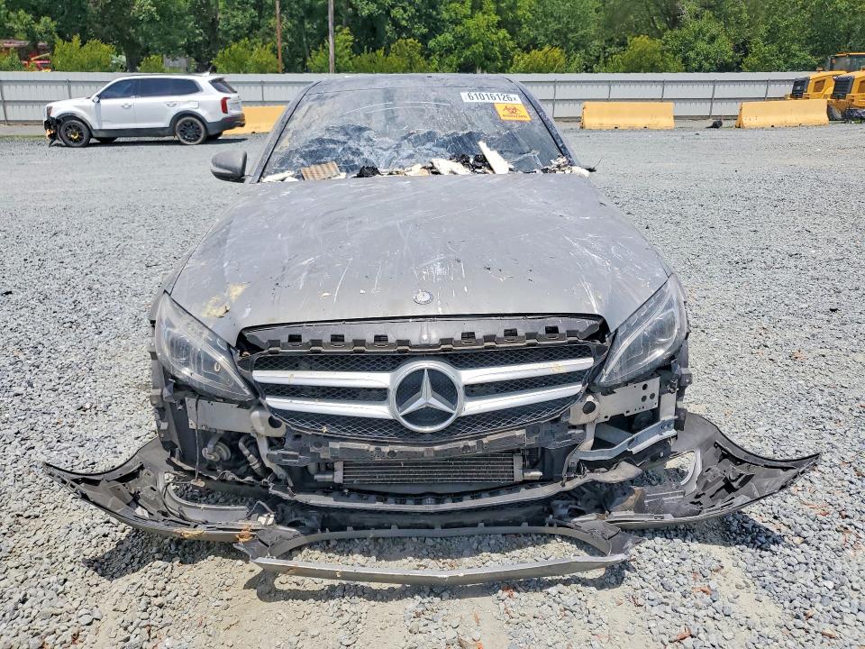 2015 Mercedes-benz C მანქანა იყიდება აუქციონზე, vin: 55SWF4JB0FU079016, აუქციონის ნომერი: 61016126