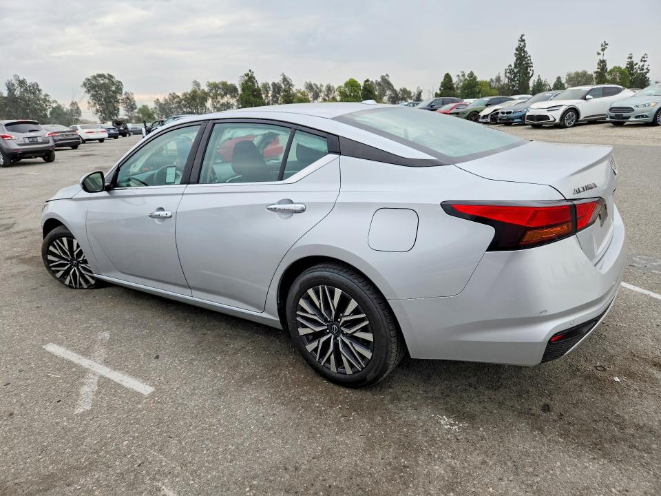 60654496 :رقم المزاد ، 1N4BL4DV6PN311562 vin ، 2023 Nissan Altima مزاد بيع