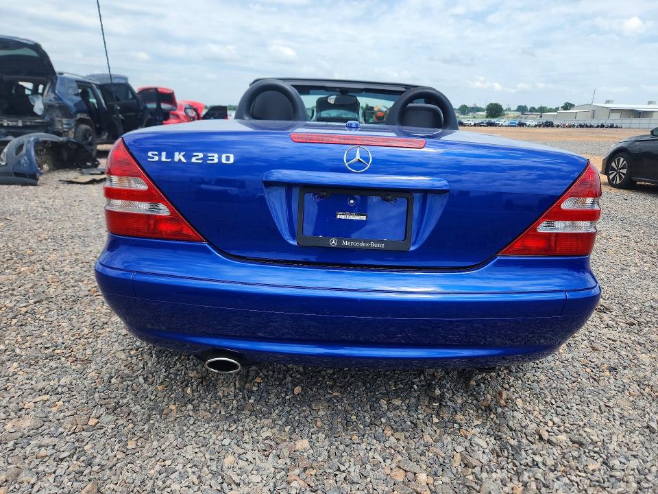 60655216 :رقم المزاد ، WDBKK49F23F273183 vin ، 2003 Mercedes-benz Slk مزاد بيع