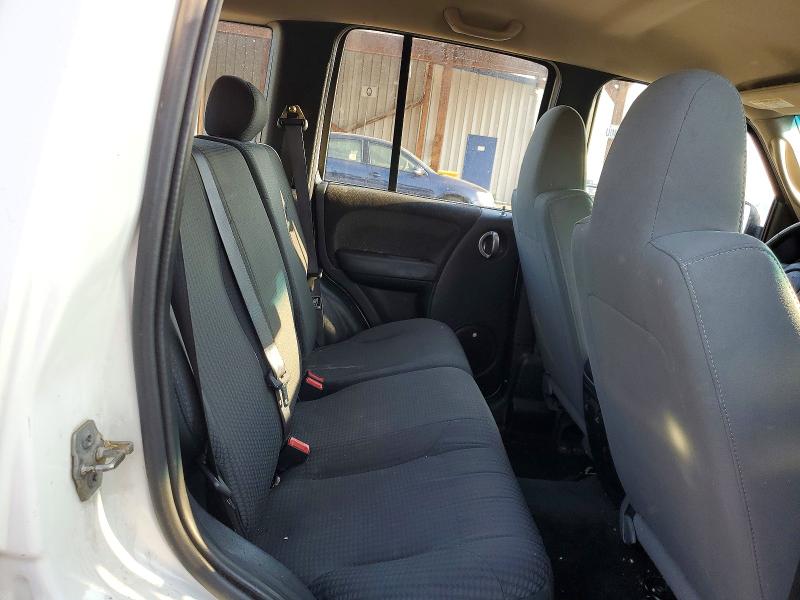 63241566 :رقم المزاد ، 1J4GL48K52W347336 vin ، 2002 Jeep Liberty مزاد بيع