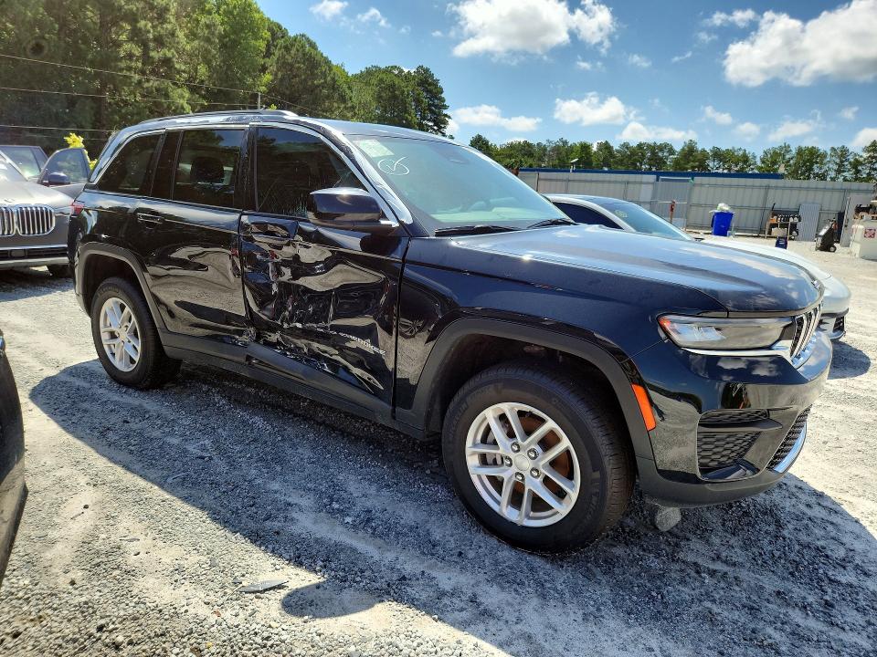 Продажа на аукционе авто 2025 Jeep Grand Cherokee, vin: 1C4RJGAG8SC370896, номер лота: 61479286