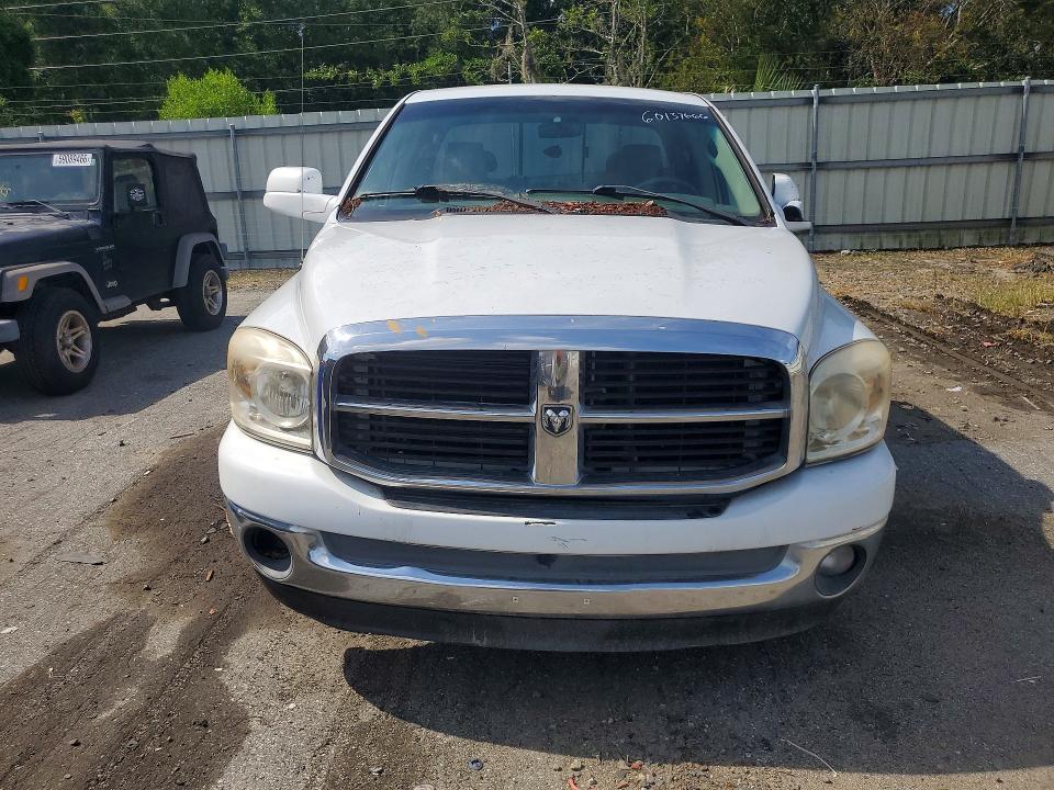 60137666 :رقم المزاد ، 1D7HA18N48S563354 vin ، 2008 Dodge Ram 1500 مزاد بيع