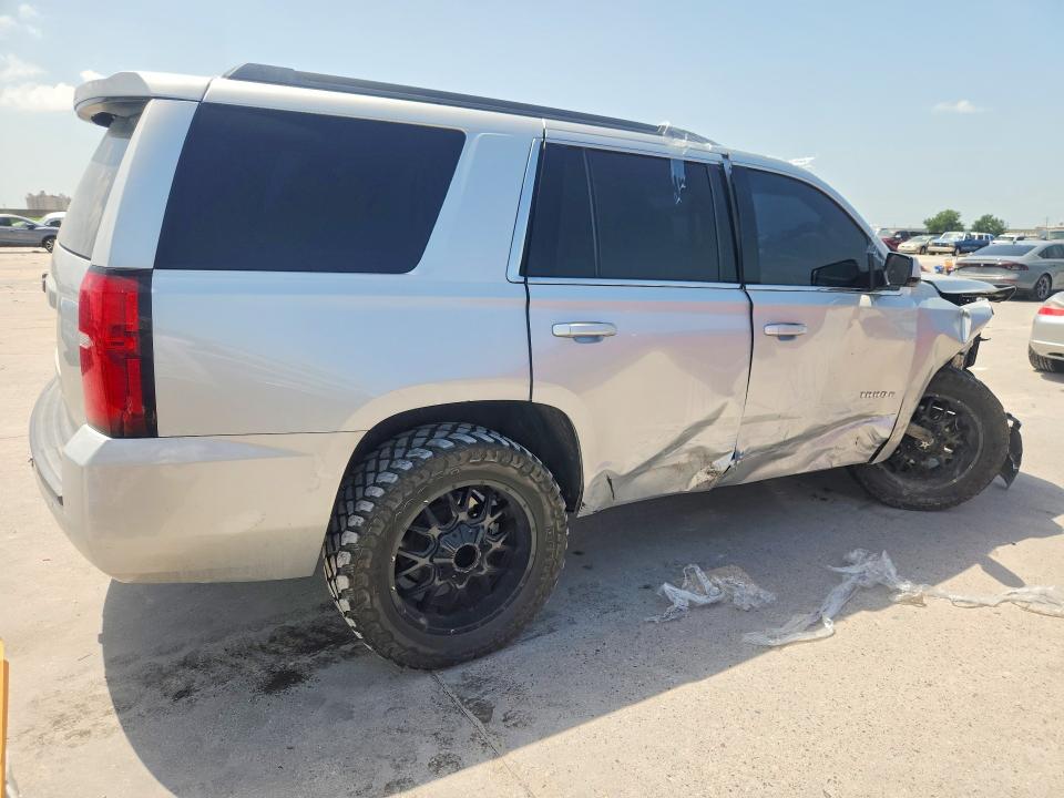 61703586 :رقم المزاد ، 1GNSCAKC5HR353815 vin ، 2017 Chevrolet Tahoe مزاد بيع