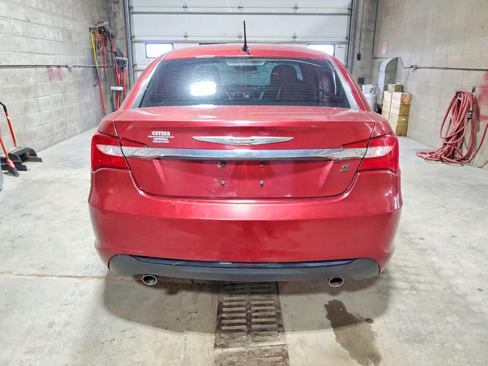 60234546 :رقم المزاد ، 1C3CCBCGXDN701733 vin ، 2013 Chrysler 200 مزاد بيع