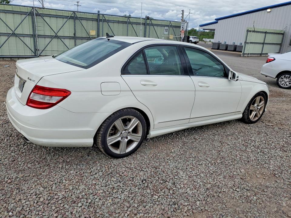 62058716 :رقم المزاد ، WDDGF8BB6BR153156 vin ، 2011 Mercedes-benz C مزاد بيع