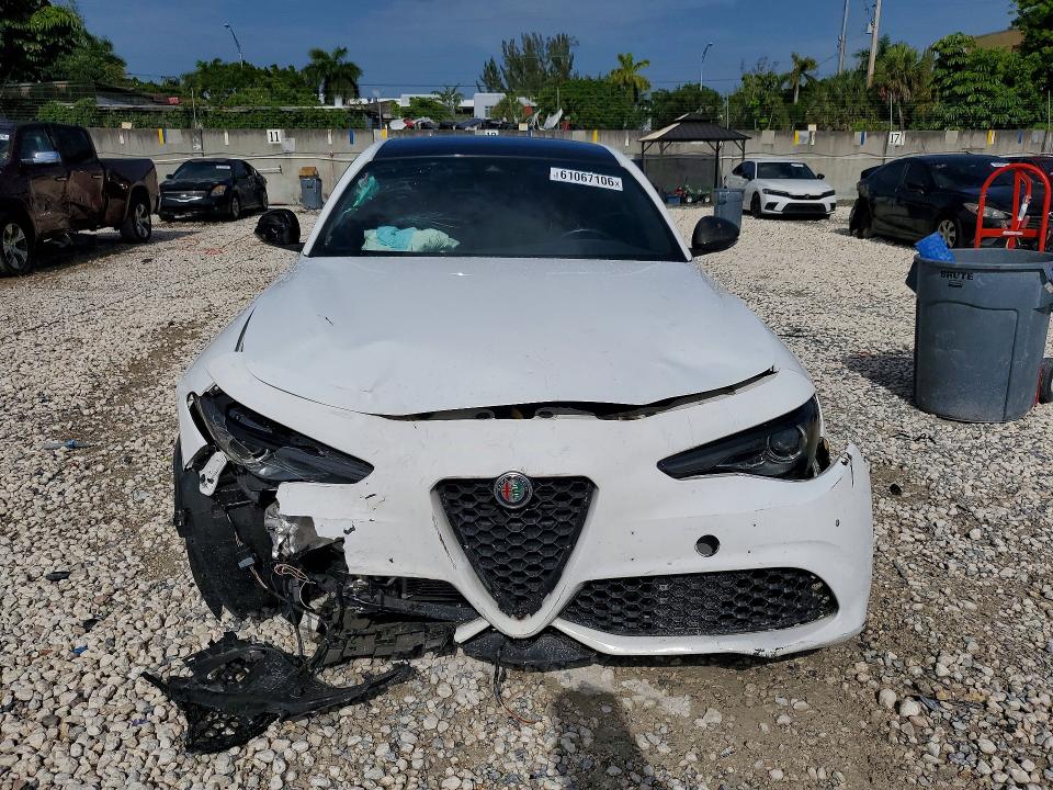 Продажа на аукционе авто 2021 Alfa Romeo Giulia, vin: ZARFANBN9M7640918, номер лота: 61067106