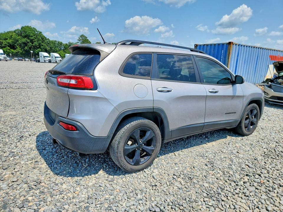 59367826 :رقم المزاد ، 1C4PJLCB7JD543124 vin ، 2018 Jeep Cherokee مزاد بيع