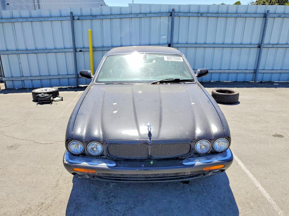 60274346 :رقم المزاد ، SAJDA15B32MF42532 vin ، 2002 Jaguar Xjr مزاد بيع