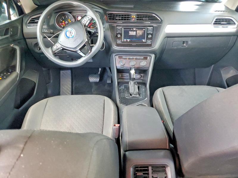 59319526 :رقم المزاد ، 3VV1B7AX1MM077239 vin ، 2021 Volkswagen Tiguan مزاد بيع