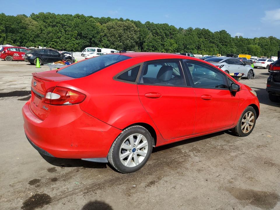 60718006 :رقم المزاد ، 3FADP4BJ6CM153368 vin ، 2012 Ford Fiesta مزاد بيع