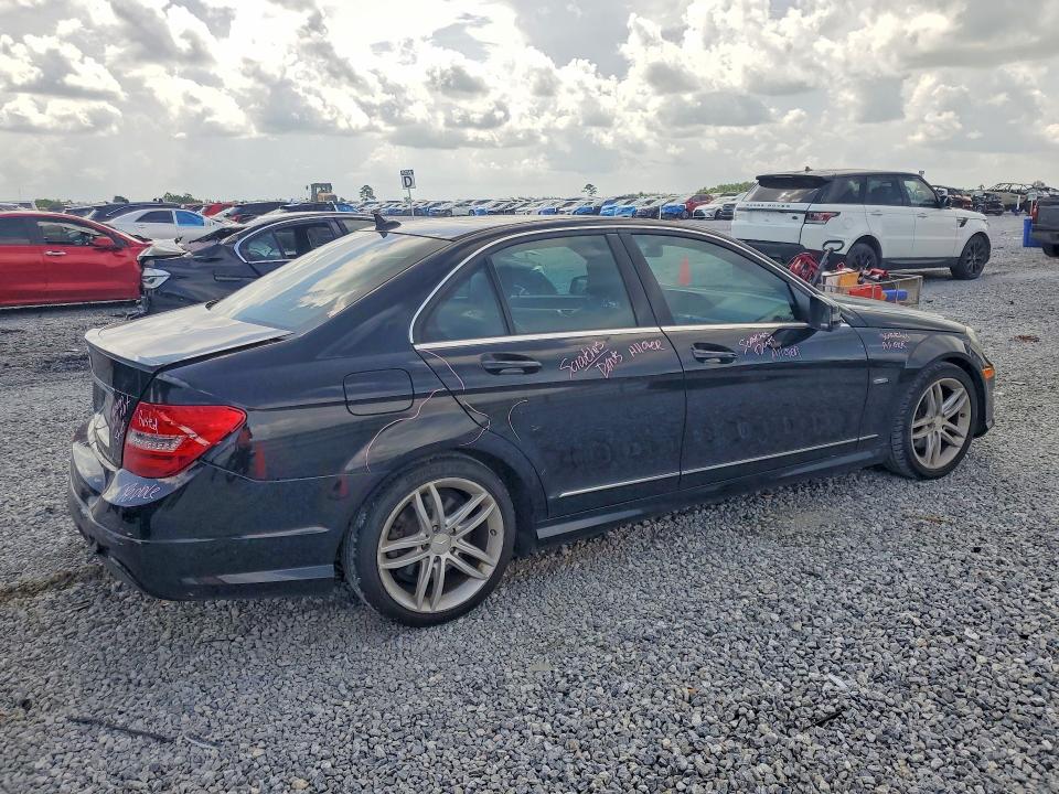 2012 Mercedes-benz C მანქანა იყიდება აუქციონზე, vin: WDDGF4HB4CA623264, აუქციონის ნომერი: 60295336