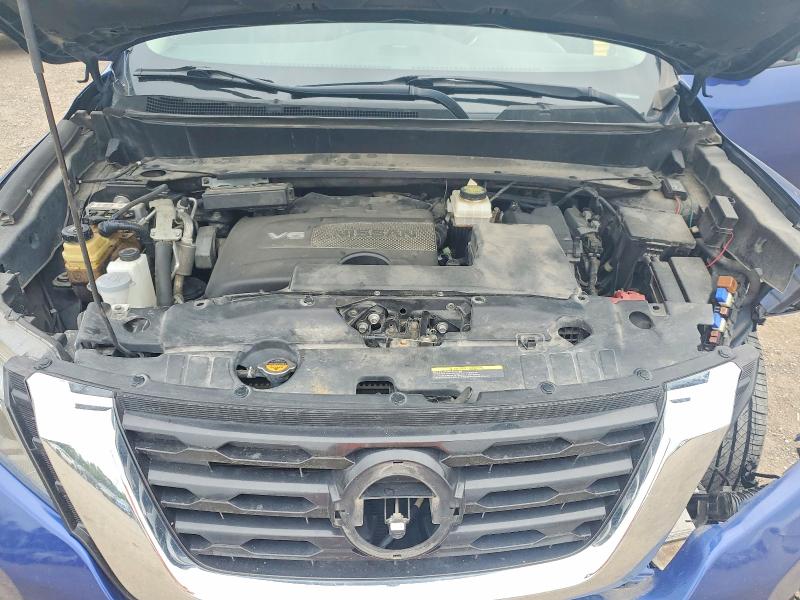 62442256 :رقم المزاد ، 5N1DR2MM4HC611915 vin ، 2017 Nissan Pathfinder مزاد بيع