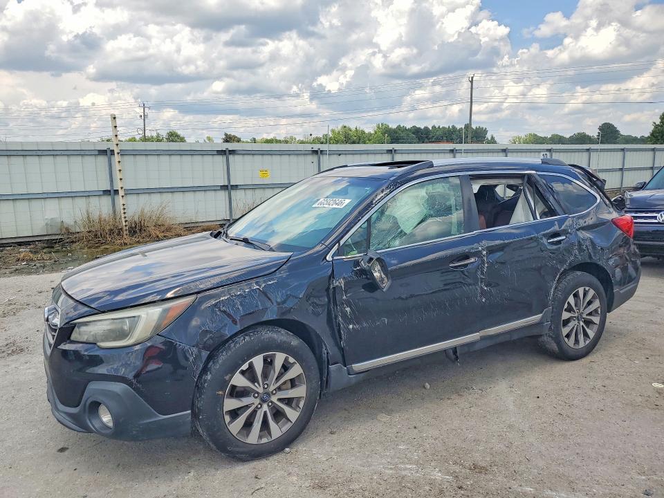 60582646 :رقم المزاد ، 4S4BSATC1J3226638 vin ، 2018 Subaru Outback مزاد بيع