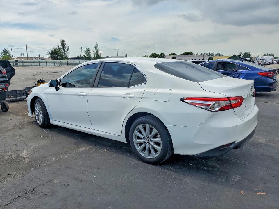 Продаж на аукціоні авто 2018 Toyota Camry, vin: 4T1B11HK9JU036261, номер лоту: 59149726