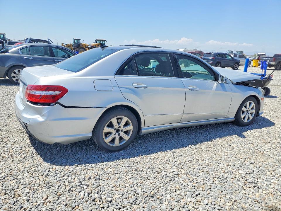 61385836 :رقم المزاد ، WDDHF8HB1BA392026 vin ، 2011 Mercedes-benz E مزاد بيع