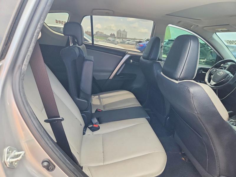 Aukcja sprzedaży 2018 Toyota Rav4, vin: JTMYFREV4JJ202331, numer aukcji: 61046246