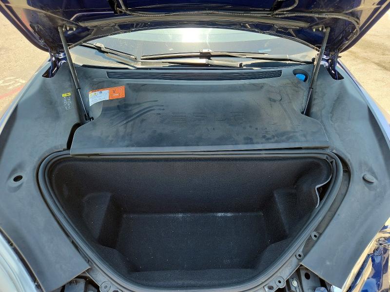 61093236 :رقم المزاد ، 5YJSA1E25JF282970 vin ، 2018 Tesla Model S مزاد بيع