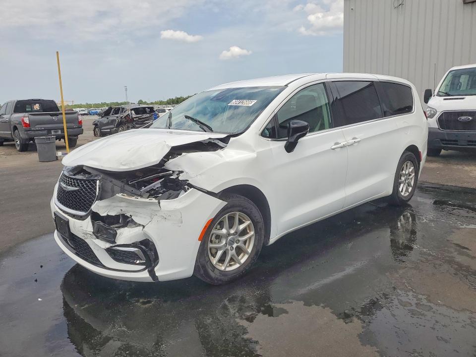 Продажа на аукционе авто 2024 Chrysler Pacifica, vin: 2C4RC1BG5RR182361, номер лота: 60412666
