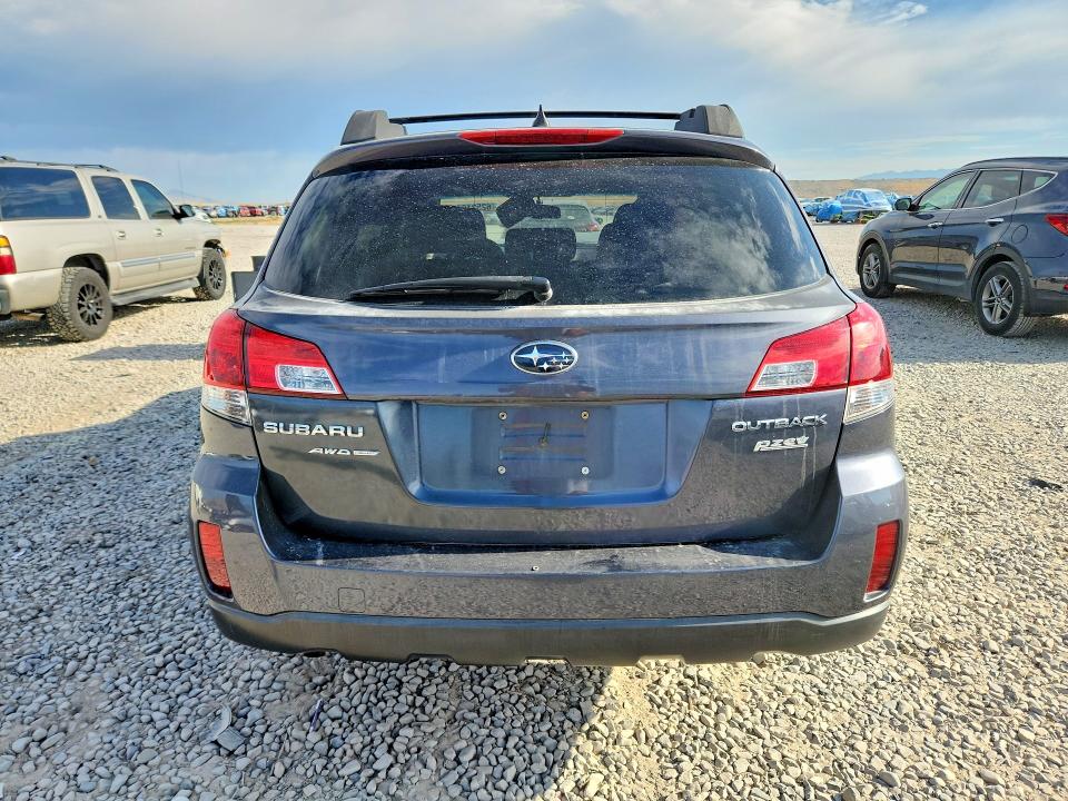 62521846 :رقم المزاد ، 4S4BRBCC1E3228087 vin ، 2014 Subaru Outback مزاد بيع