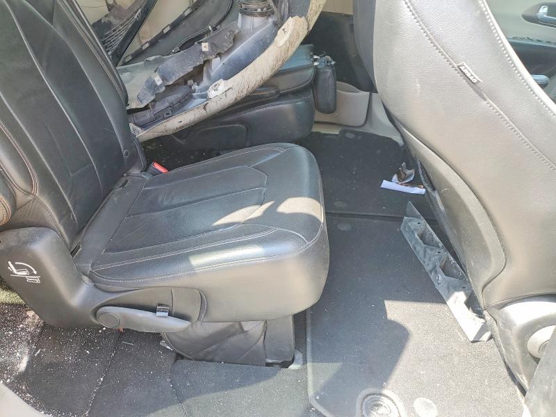 61041426 :رقم المزاد ، 2C4RC1BG9HR656794 vin ، 2017 Chrysler Pacifica مزاد بيع