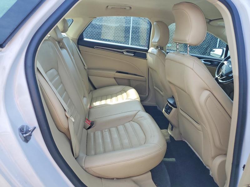 60630956 :رقم المزاد ، 3FA6P0LU1GR387873 vin ، 2016 Ford Fusion مزاد بيع