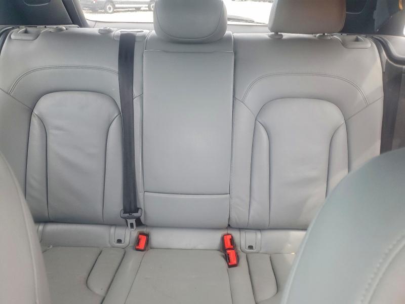 59283126 :رقم المزاد ، WA1GFCFS8GR002599 vin ، 2016 Audi Q3 مزاد بيع