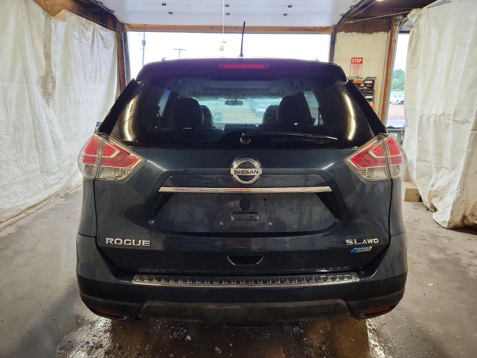 61576546 :رقم المزاد ، 5N1AT2MVXFC900291 vin ، 2015 Nissan Rogue مزاد بيع