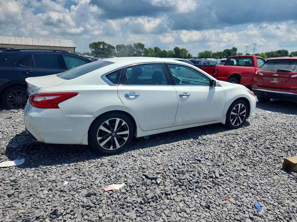 Продаж на аукціоні авто 2016 Nissan Altima, vin: 1N4AL3AP0GC125958, номер лоту: 61552066