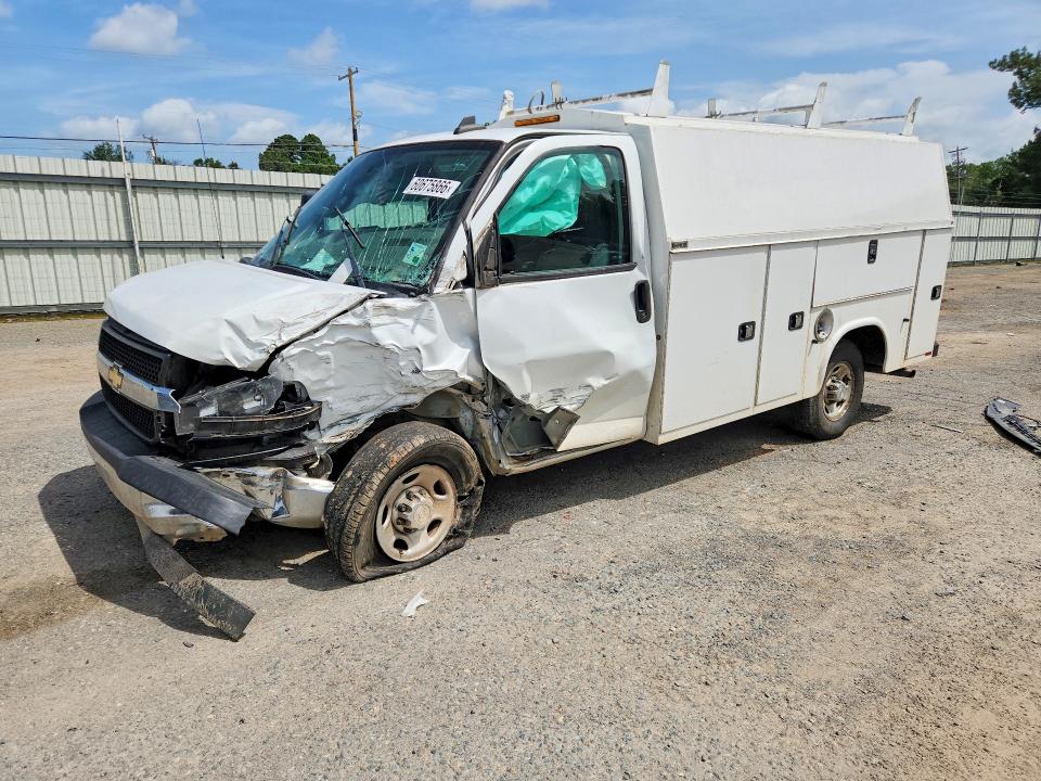 60675866 :رقم المزاد ، 1GB0GRFG6J1273786 vin ، 2018 Chevrolet Express G3500 مزاد بيع