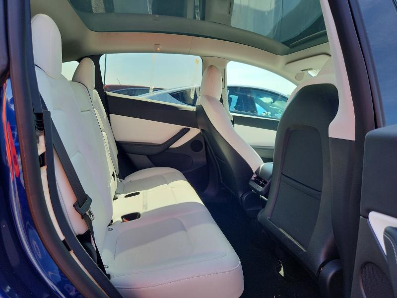 58782586 :رقم المزاد ، 7SAYGDEEXNF418605 vin ، 2022 Tesla Model Y مزاد بيع