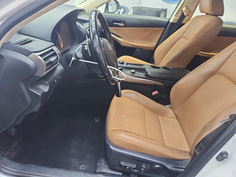 60995976 :رقم المزاد ، JTHBA1D23G5013103 vin ، 2016 Lexus Is مزاد بيع