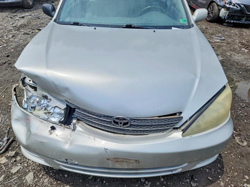 2004 Toyota Camry მანქანა იყიდება აუქციონზე, vin: 4T1BE32K14U842155, აუქციონის ნომერი: 60636366