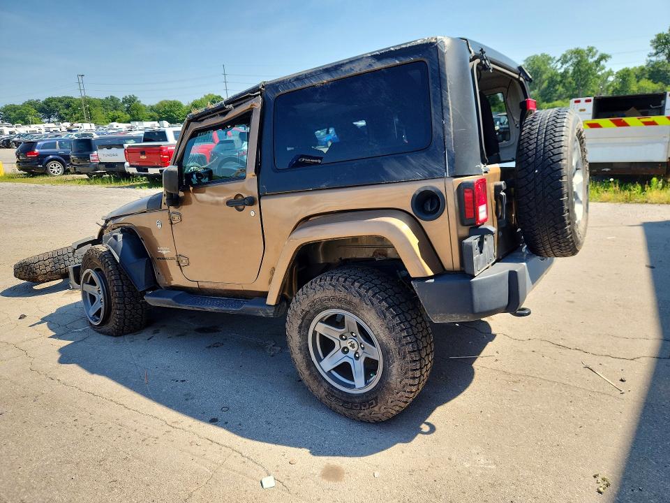 60744726 :رقم المزاد ، 1C4AJWBG4FL607492 vin ، 2015 Jeep Wrangler مزاد بيع