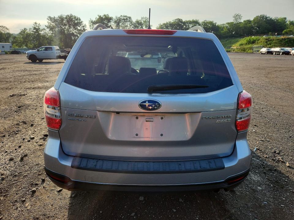 2015 Subaru Forester მანქანა იყიდება აუქციონზე, vin: JF2SJADC6FH422835, აუქციონის ნომერი: 61547376