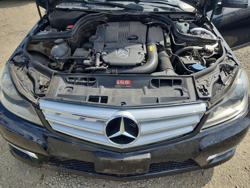 Продаж на аукціоні авто 2012 Mercedes-benz C, vin: WDDGF4HB3CR220300, номер лоту: 61884946